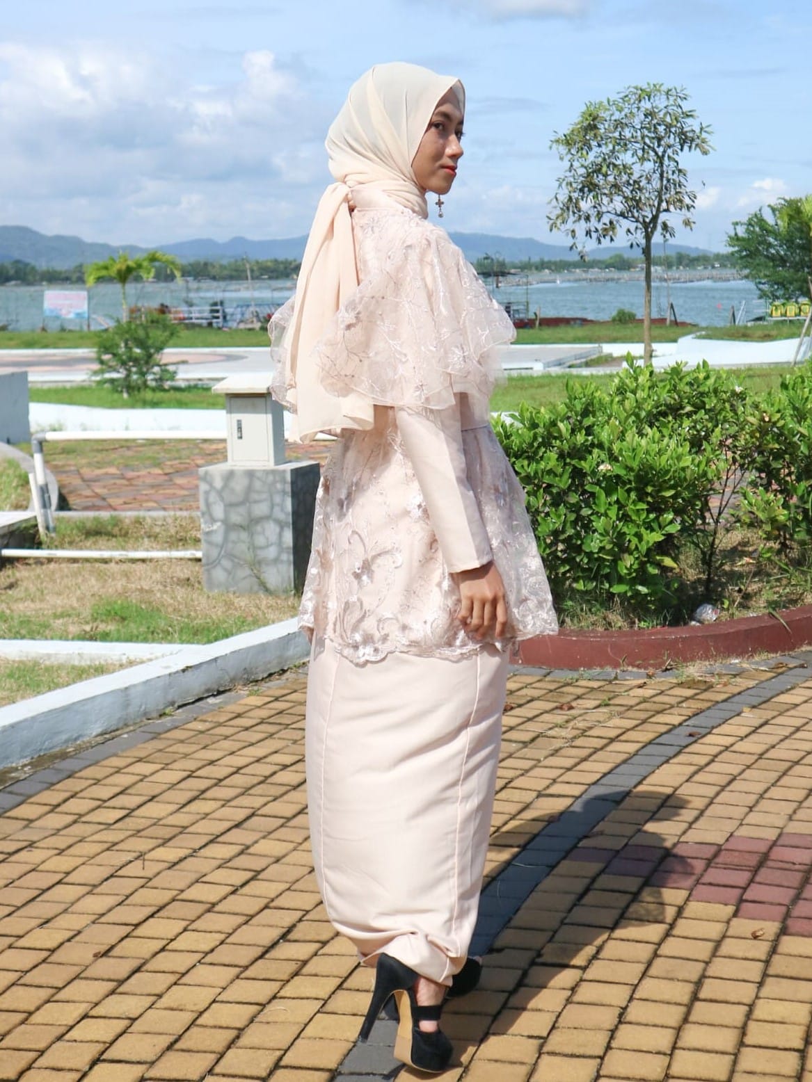 Vinca Dress - Image 5